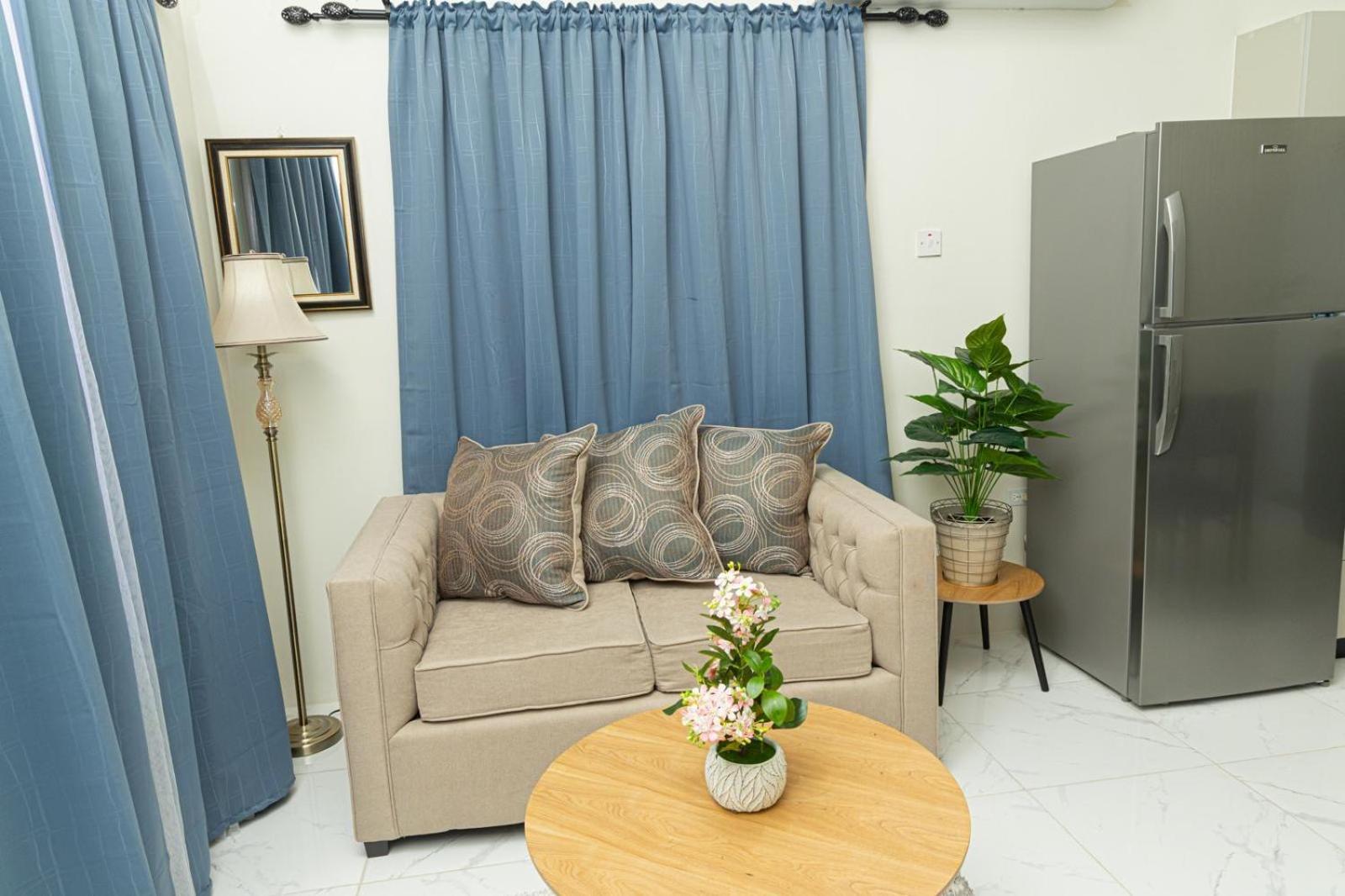 Phoenix Park Villas - Portmore - 10Mins To Beach Exterior foto